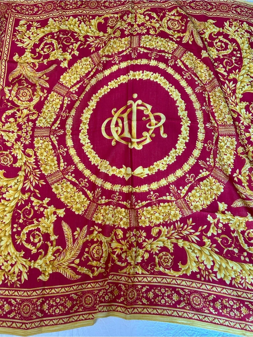 ♥️Vintage Christian Dior Red and Gold Baroque Scarf♥️